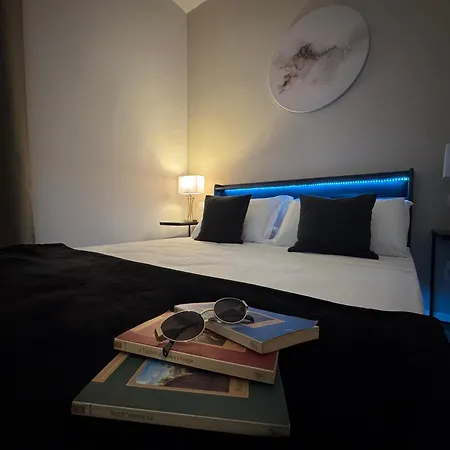 לינה וארוחת בוקר Miluar Relais - Piazza Fuga 4*