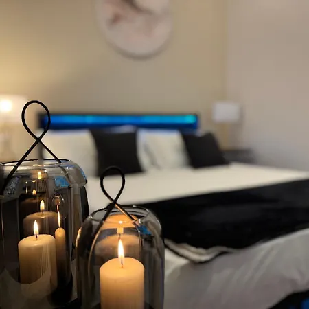 לינה וארוחת בוקר Miluar Relais - Piazza Fuga נאפולי