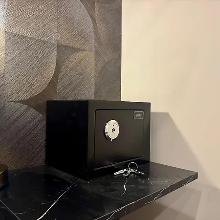Miluar Relais - Piazza Fuga 4* נאפולי